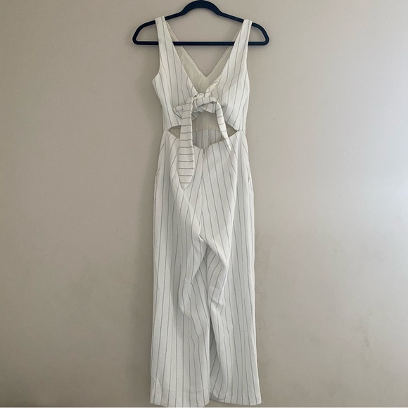 Wilfred Écoulement V Jumpsuit white navy pinstripe - Picture 8 of 11